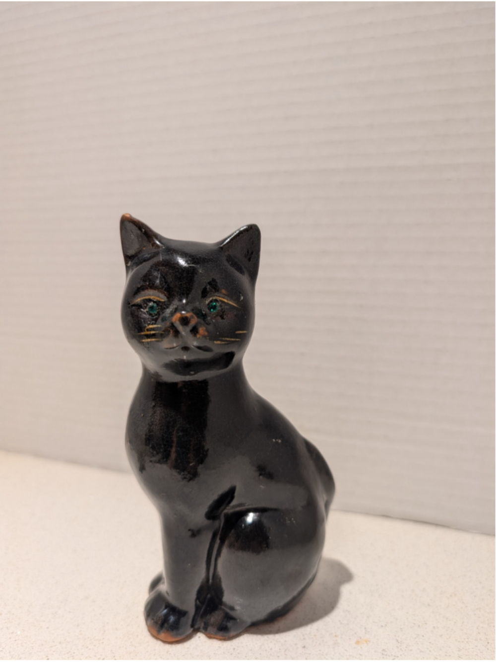 Vintage Japan Black Cat Figurine Emerald Green Eyes MCM Ceramic - Picture 2 of 4